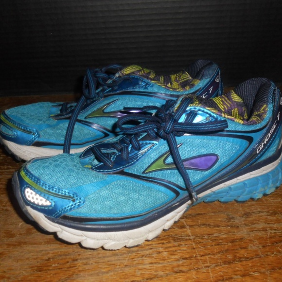 brooks ghost 7 womens size 6